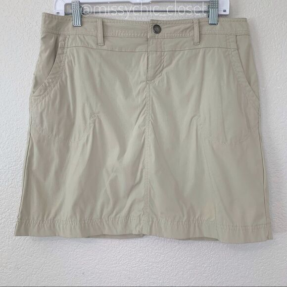 Eddie Bauer Women’s Cream Travex Adventure Skort - Picture 2 of 15